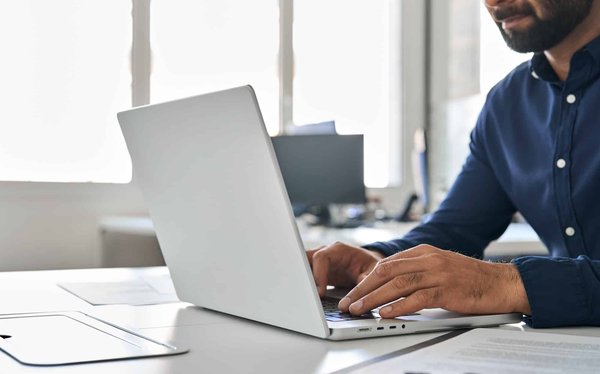 ¿Qué estrategias de Inteligencia Artificial están utilizando los bancos para personalizar servicios financieros?